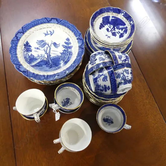 ASST. REAL OLD WILLOW INCL. 6 PLATES 240mm dia ETC