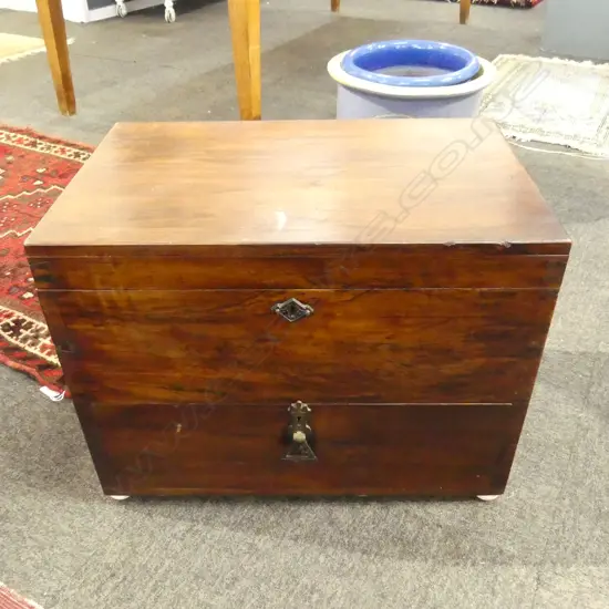 VICT SAILING SHIPS CHEST CAST IRON HANDLES PORC FEET 