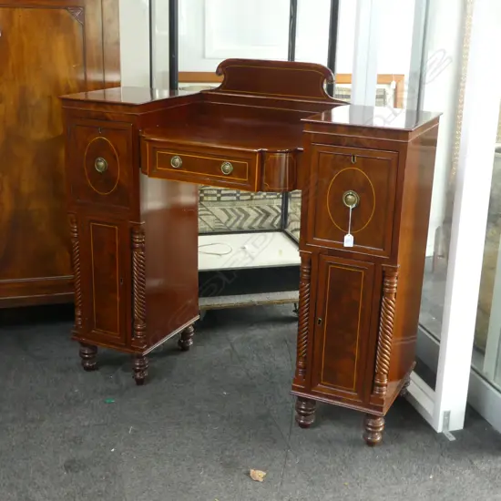 SHERATON STYLE SMALL PROPORTION MAHOGANY BREAKFRONT SIDEBOARD 1140x500x1085mm