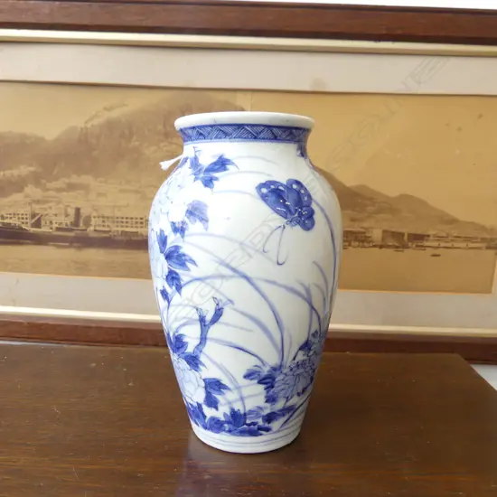 ORIENTAL B/W VASE H.160mm