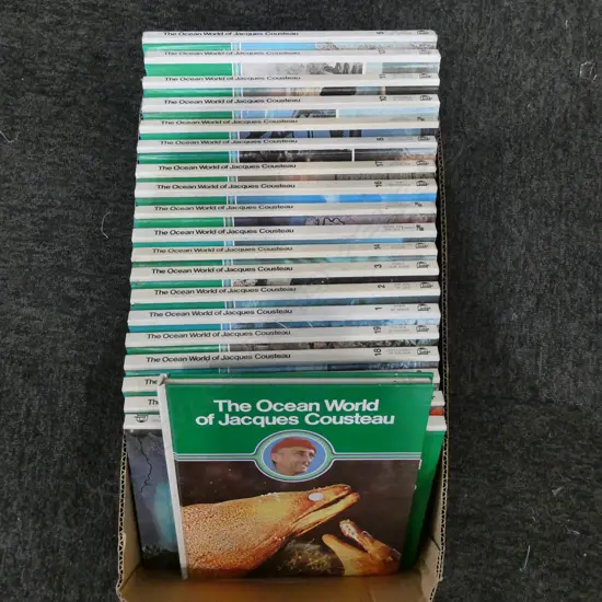 BOX LOT 20x 'THE OCEAN WORLD OF JACQUES COUSTEAU'