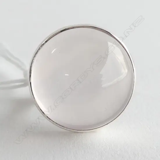 SILVER & PALE ROSE QUARTZ RING, CABACHON CUT SIZE Q