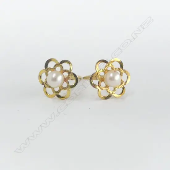 PR 9CT PEARL EARRINGS 0.3gms