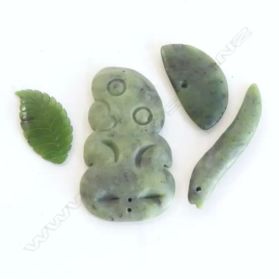 4 PCES GREENSTONE INCL. TIKI H.80mm