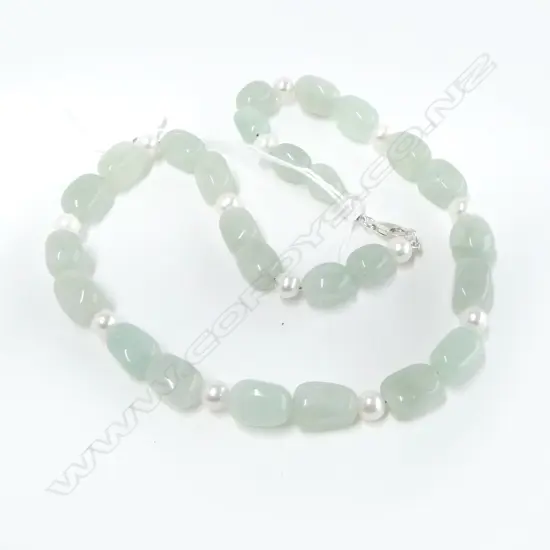 **RTV**JADE & PEARL NECKLACE w SILVER CLASP