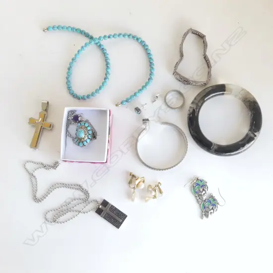 ASST. COSTUME JEWELLERY INCL. 925 TURQUOISE RING & NECKLACE