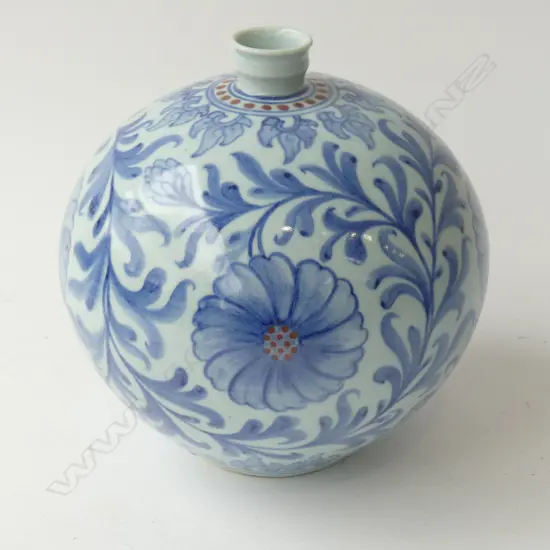 ORIENTAL B/W VASE H.215mm