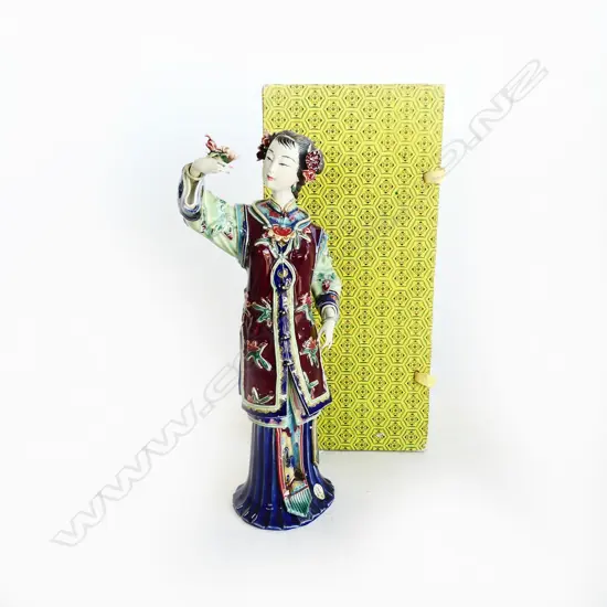 CHINESE  CHINA FIGURINE BRIGHT ENAMEL COLOURS  IN BOX H290MM