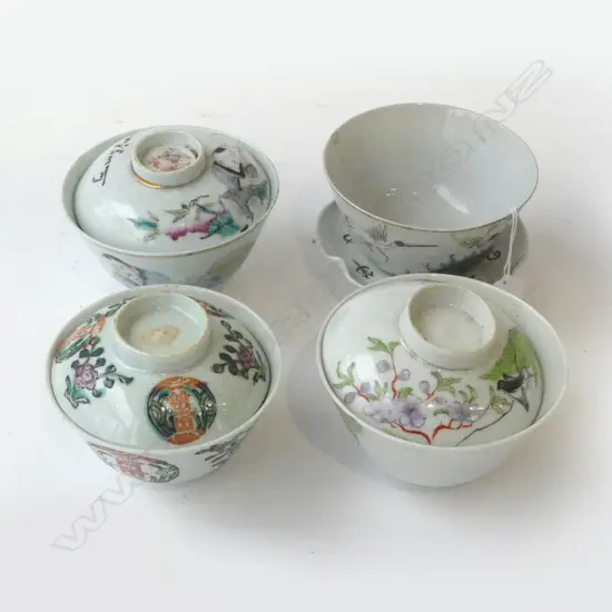 4 ORIENTAL LIDDED TEA BOWLS, 1 w. HAIRLINE