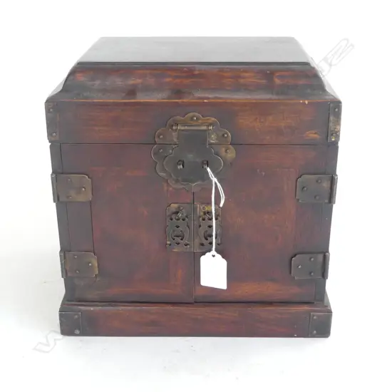 ORIENTAL WOODEN JEWELLERY BOX 250x180x250mm