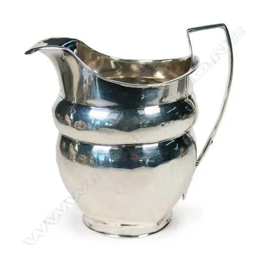 GEORGIAN SILVER HELMET SHAPED CREAM JUG, MARKS RUBBED. 147gm