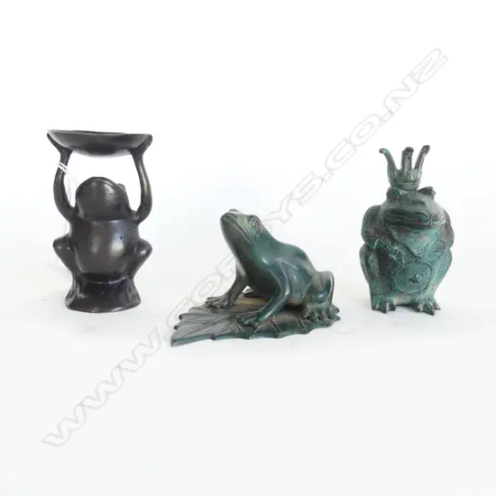 3 BRONZE FROGS; ON LEAF, HOLDING BOWL, CROWNED H.100mm