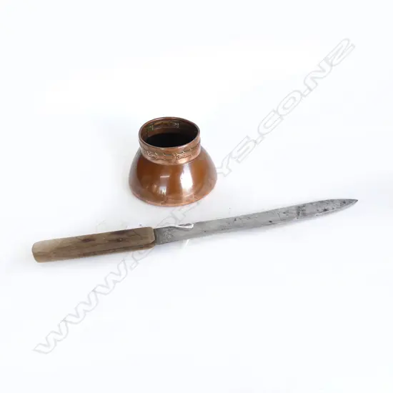 VINTAGE AUCKLAND KNIFE L.335mm + COPPER VASE 105mm dia