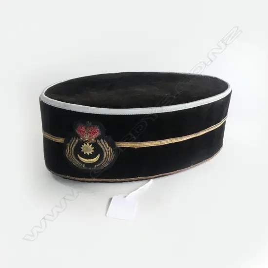 VINTAGE VELVET INDONESION MILITRY HAT L240MM