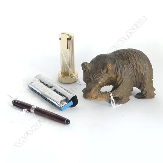 GRP OF COLLECTABLES; JAPANESE 1960s CARVED BEAR, AIR INDIA TABLE LIGHTER, OLD HARMONICA & JIN HAO FOUNTAIN PEN