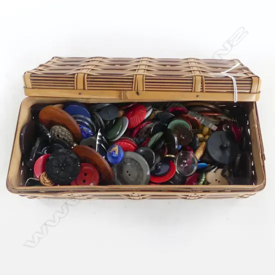 WOVEN CONTAINER W.280mm w. VINTAGE BUTTONS