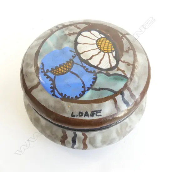ART DECO FRENCH LOUIS DAGE POTTERY LIDDED BOX stylized florals to lid. Dia.140mm.