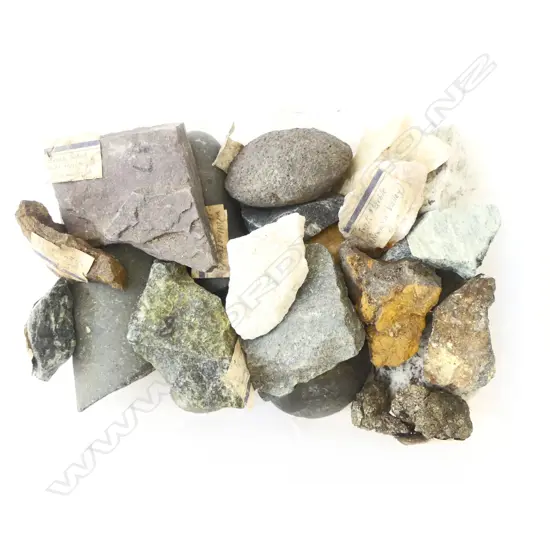 NZ MINERAL ROCK SPECIMENS’ [SOME LABELLED]