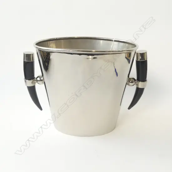 CHAMPAGNE BUCKET WITH HORN HANDLES, H.230MM, L.240MM, W.188MM
