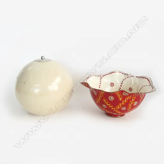 ROUND STUDIO POTTERY LAMP BASE H200 & STUDIO POTTERY BOWL DIA230MM