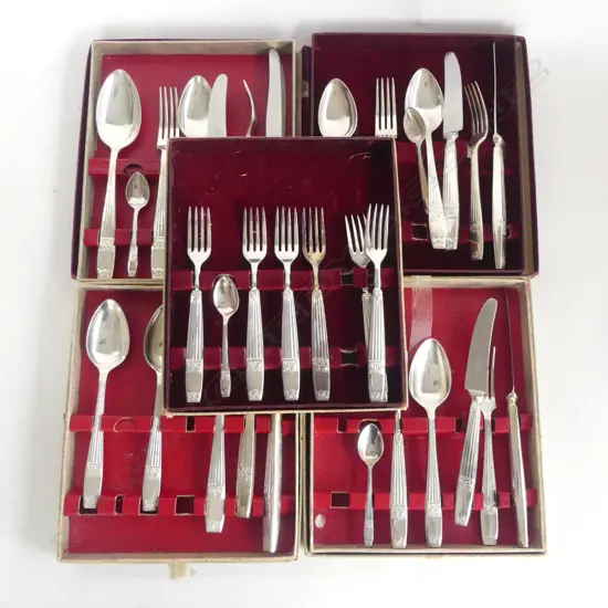 5 BOXED EP CUTLERY SETS