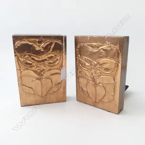 PR RETRO MAORI BOOKENDS
