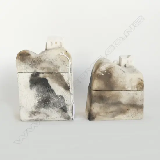 2 WENDY MASTERS STUDIO POTTERY CONTAINERS 'DESERTED HOUSE' & 'FOOTHILLS HOUSE' H.180mm