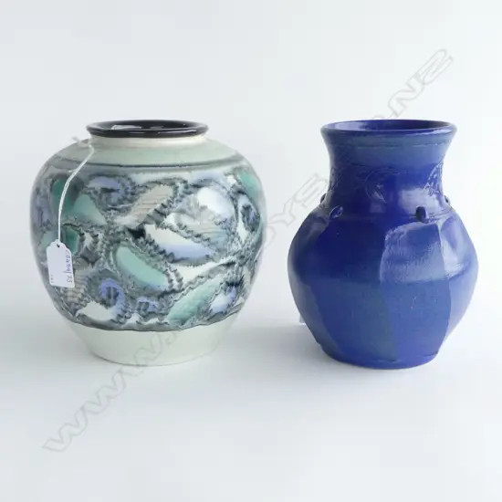 2 NZ STUDIO POTTERY VASES  1 BY NEIL CARDINE PAEKAKARIKI H200MM