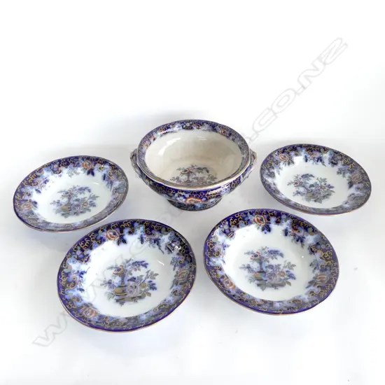 VICTORIAN DAVENPORT TUREEN 265mm dia (CRAZING) + 4 SOUP PLATES 270mm dia