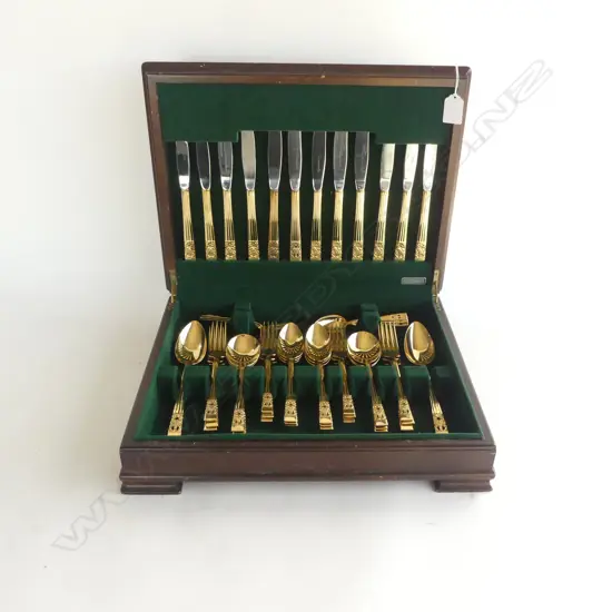 CUTLERY CANTEEN w. 6 PLACE GOLD PLATED COMMUNITY 'CORONATION' PATTERN SET