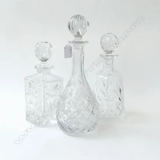 3 CRYSTAL DECANTERS H.320mm