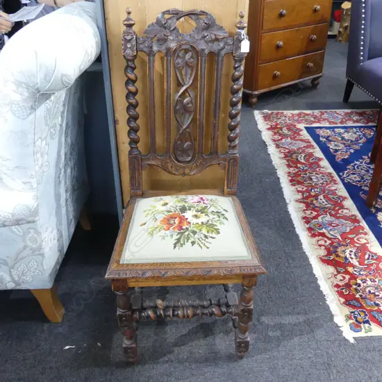 JACOBEAN STYLE CHAIR w. NEEDLEWORK SEAT