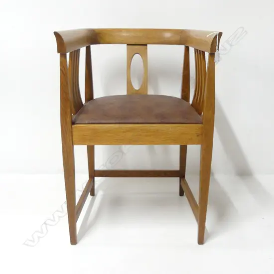 OAK ARMCHAIR