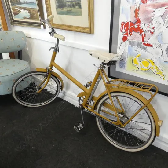 MID-CENTURY RALEIGH 20 BICYCLE
