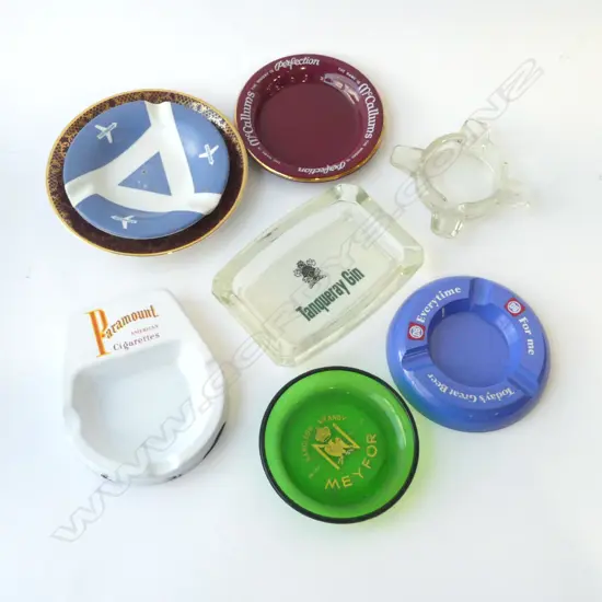 EIGHT ADVERTISING ASHTRAYS & DISHES – BLACK & WHITE SCOTCH, MCCALLUMS, PARAMOUNT CIGARETTES, DB, SWISS AIR ETC