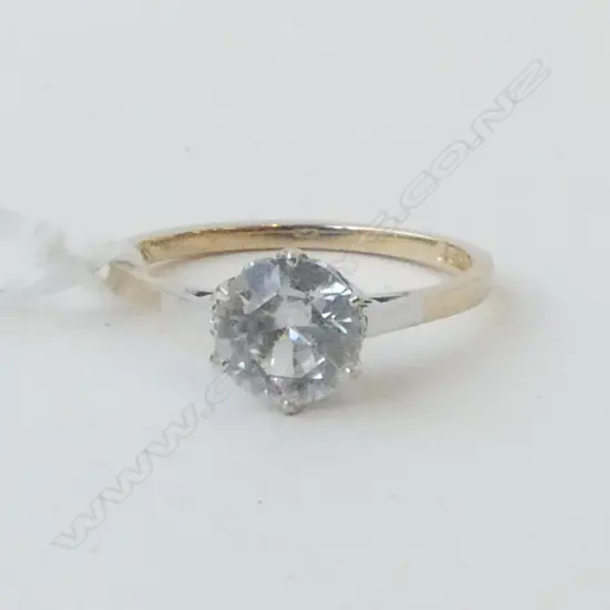 9CT CLEAR STONE RING 1.5gms  SIZE L