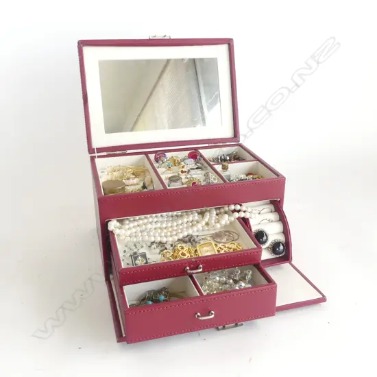 RED VINYL JEWELLERY BOX W.250mm + ASST. COSTUME CONTENTS