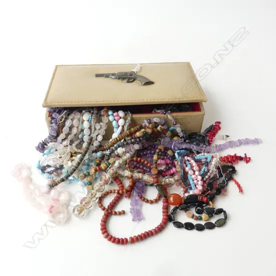 SEMI PRECIOUS STONES