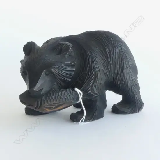 VINTAGE JAPANESE CARVED BEAR 180 X 130mm