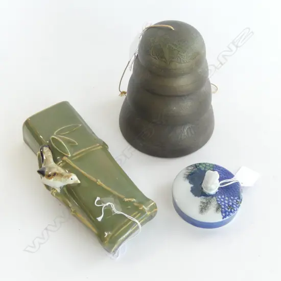 ORIENTAL CHINA WALL POCKET L190MM CHINA DESK WEIGHT DIA80MM & BELL METAL 4 DISK  HANGING CYMBALS H250MM