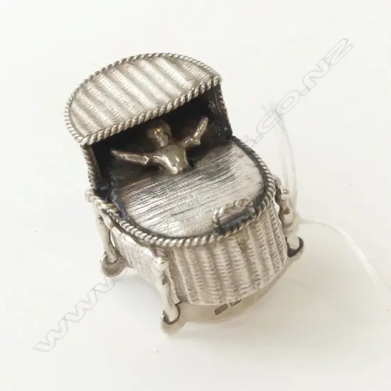VICTORIAN STG SILVER MINIATURE BABY IN CRADLE ON ROCKER SHEFFIELD 1896, L.55MM