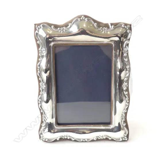 STG SILVER PHOTO FRAME 150x210mm