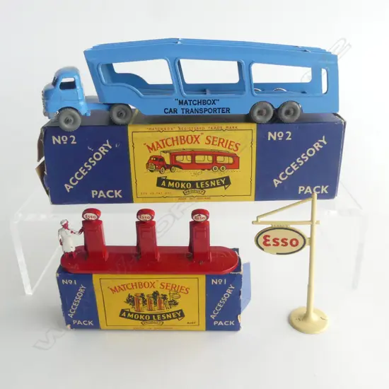 2 MINT & BOXED MATCHBOX TOYS  NUMBER 2 ACCESSORY PACK & NUMBER 1 ACCESSORY PACK 