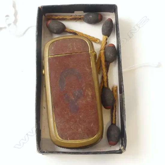 GEORGIAN PERIOD VESTA CASE & 6 OF THE EARLIEST VESTA MATCHES, L.65MM, L.35MM