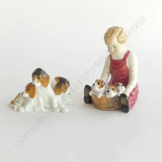 PARAGON HAND-PAINTED BOY WITH PUPPIES ‘PALS’ FIGURINE, H.110mm; plus ROYAL WORCESTER BEAGLES (some chipping), L.80mm