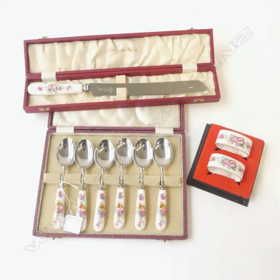 ROYAL CROWN DERBY POSIES – 6 LARGE TEASPOONS, CAKE KNIFE, & PR NAPKIN RINGS IN BOXES, L.315MM (KNIFE), L.145MM (TSPNS)