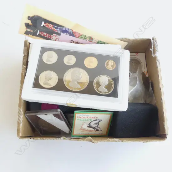 COLLECTION MAINLY NZ COINAGE: 1973 PROOF COIN SET ETC