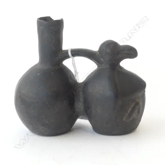 Reputed Pre-Columbian Moche Chimu Pottery Blackware Figural Bird Vessel Jug Vase dble bulbous body H.115mm.