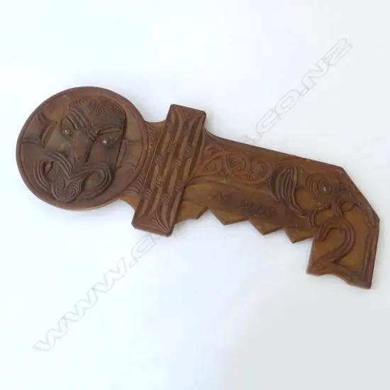 CARVED MIDCENTURY MAORI 21ST KEY L670MM