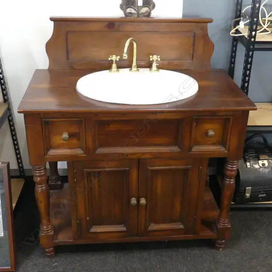 COLONIAL STYLE BATHROOM SINK VANITY 1000x520x1115mm